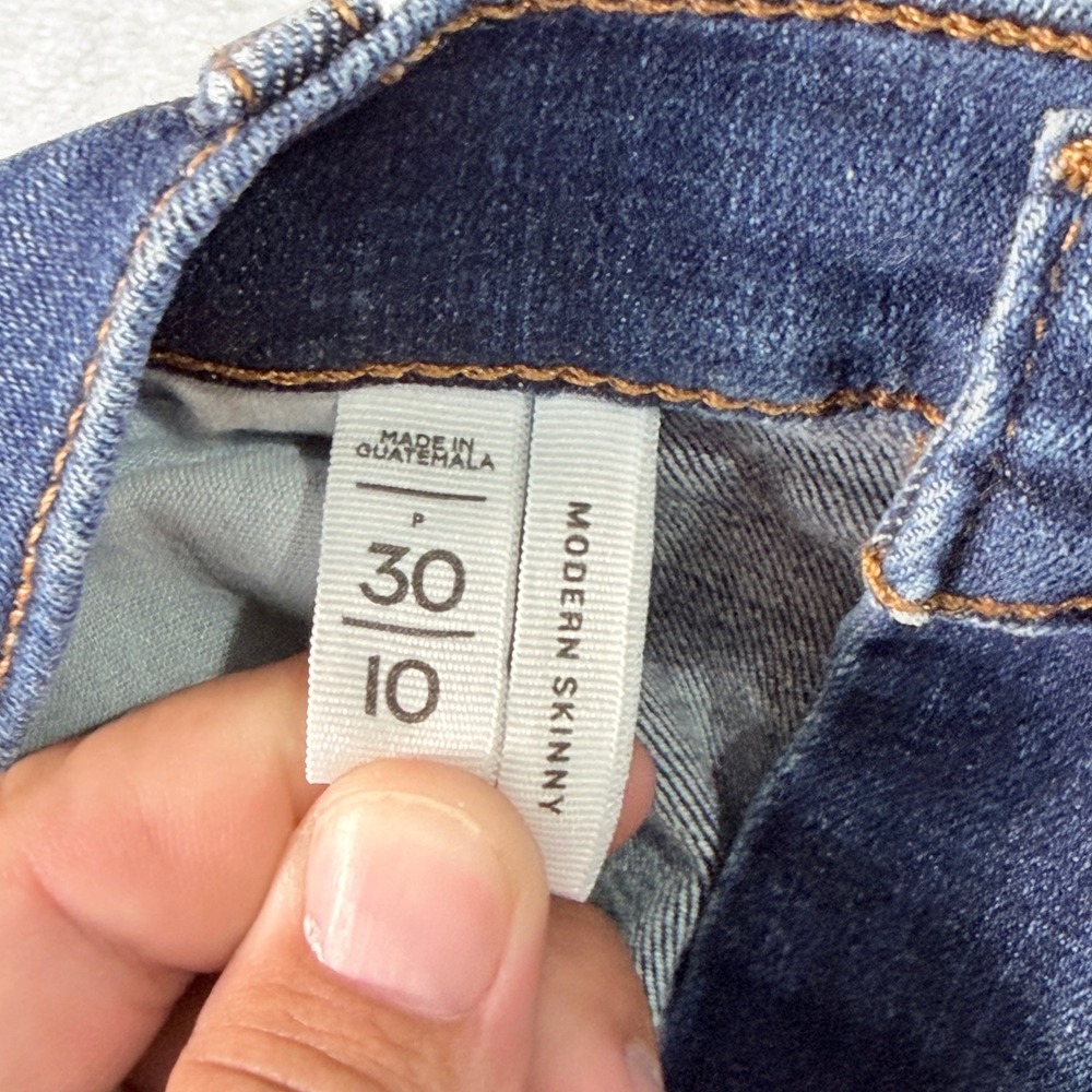 LOFT Modern Skinny Jeans Blue Dark Wash Distressed Denim 30/10 Petite - Picture 4 of 11
